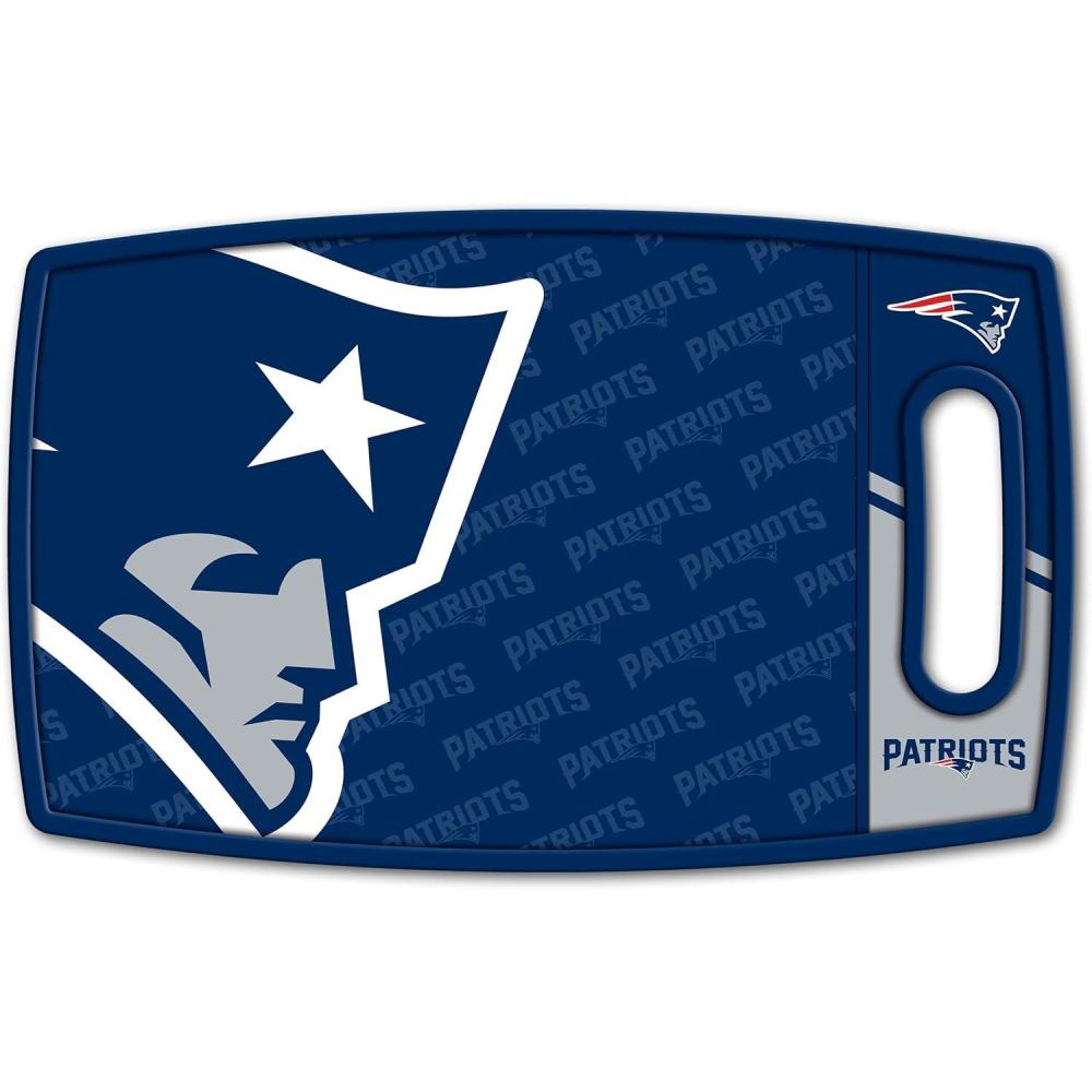 imageYouTheFan NFL Arizona Cardinals Logo Series Cutting BoardNew England Patriots