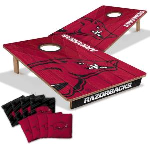 YouTheFan NCAA 2’ x 3’ Wood Cornhole Game with Logo Bags(Arkansas Razorbacks)