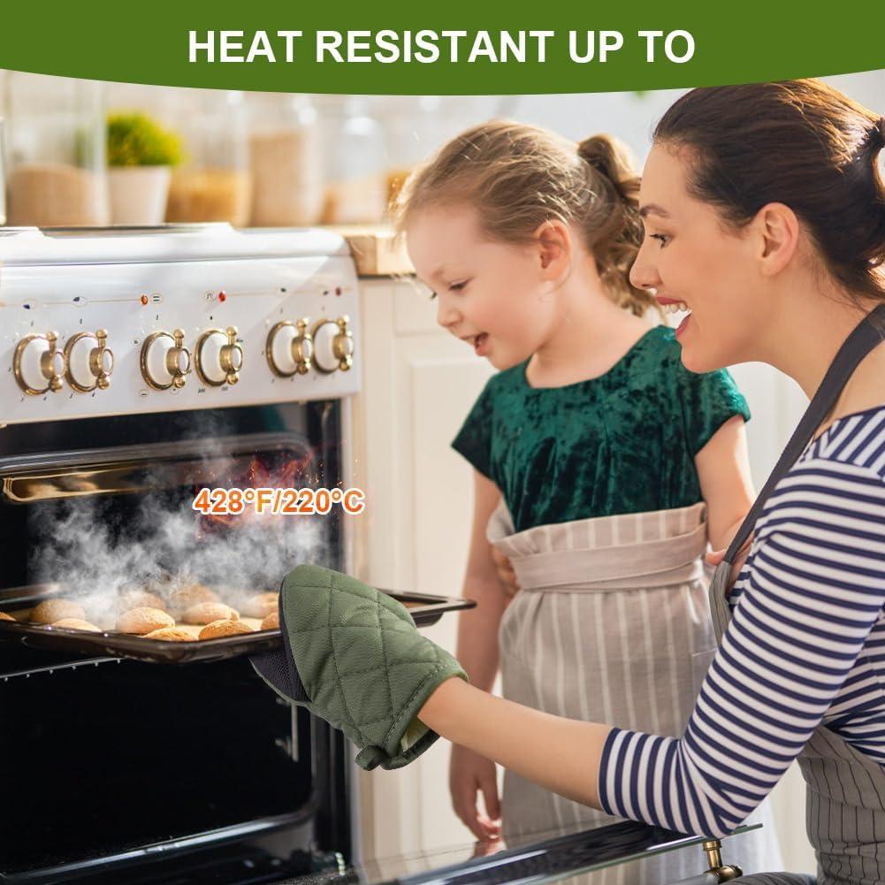 imageAUAUY Gant de Cuisine pais en Silicone 1 Paire Gants de Four Rsistant la Chaleur Gants de Cuisine Antidrapants Gant Cuisine Anti Chaleur pour Cuisiner Barbecue Cuisson NoirVert Arme
